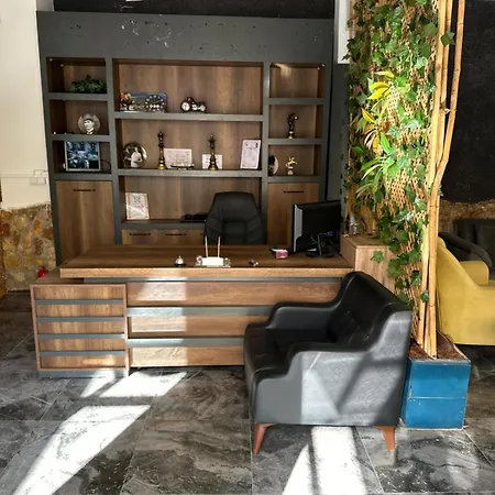 Sever מלון פיניקה