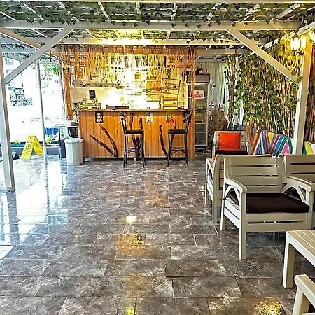 Otel Fınıke Sever Finike